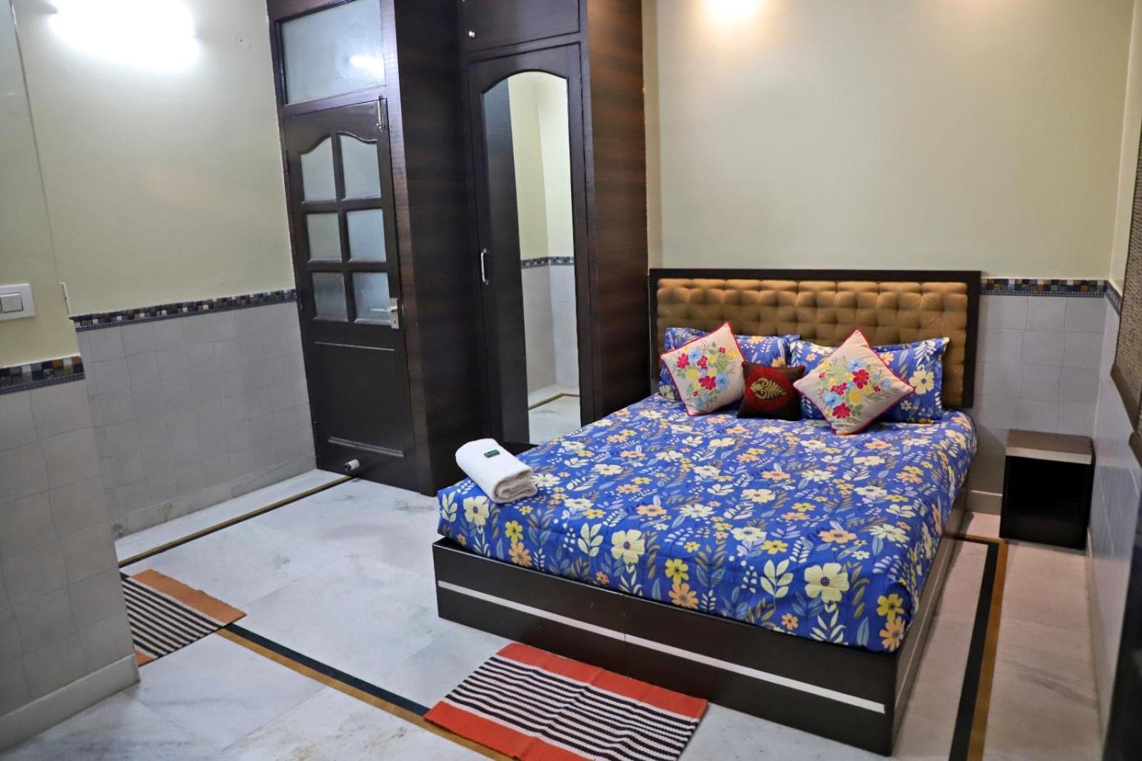 Hotel Traditional Inn Nuova Delhi Esterno foto